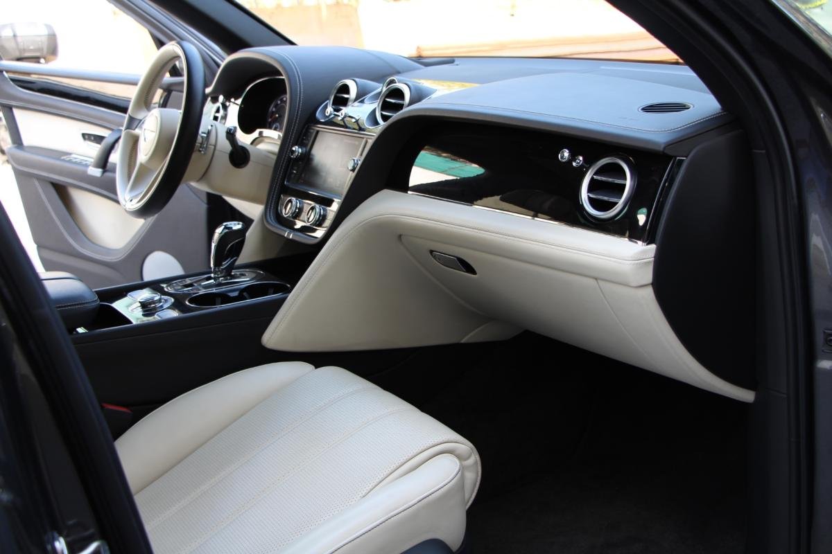 Bentley Bentayga - Photo 27