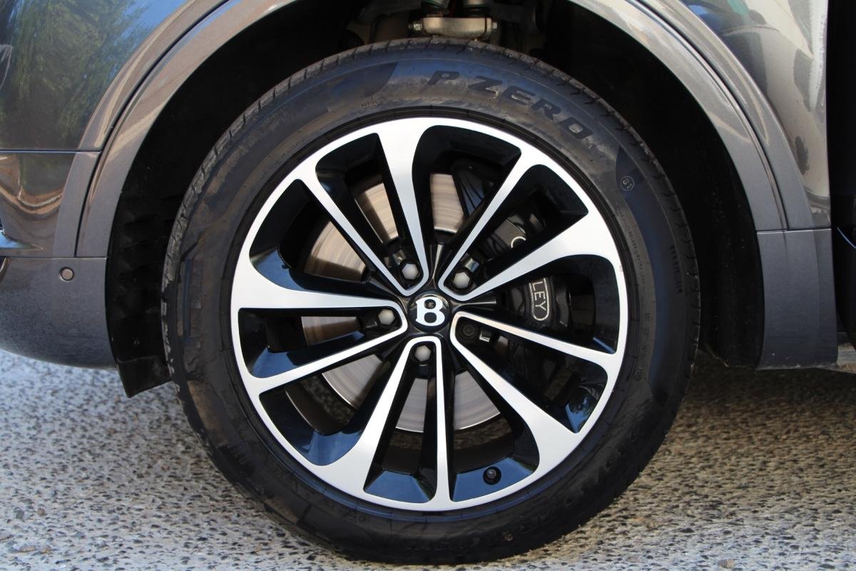 Bentley Bentayga - Photo 8