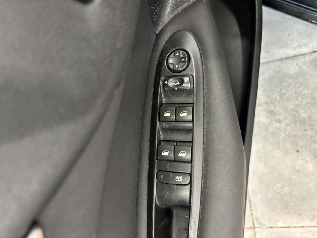 Citroën C4 - Photo 13