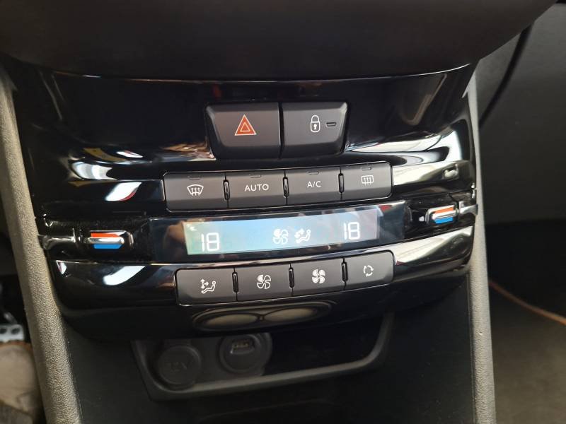 Peugeot 2008 - Photo 38