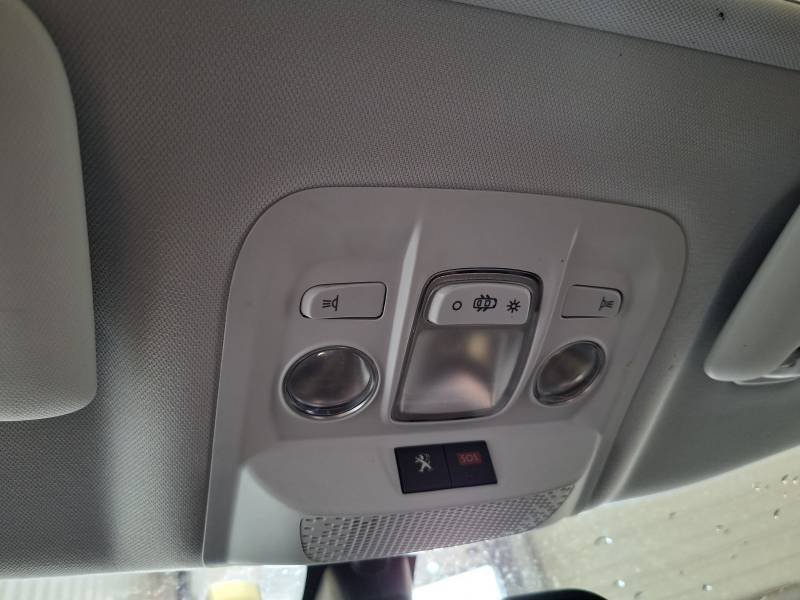 Peugeot 2008 - Photo 42