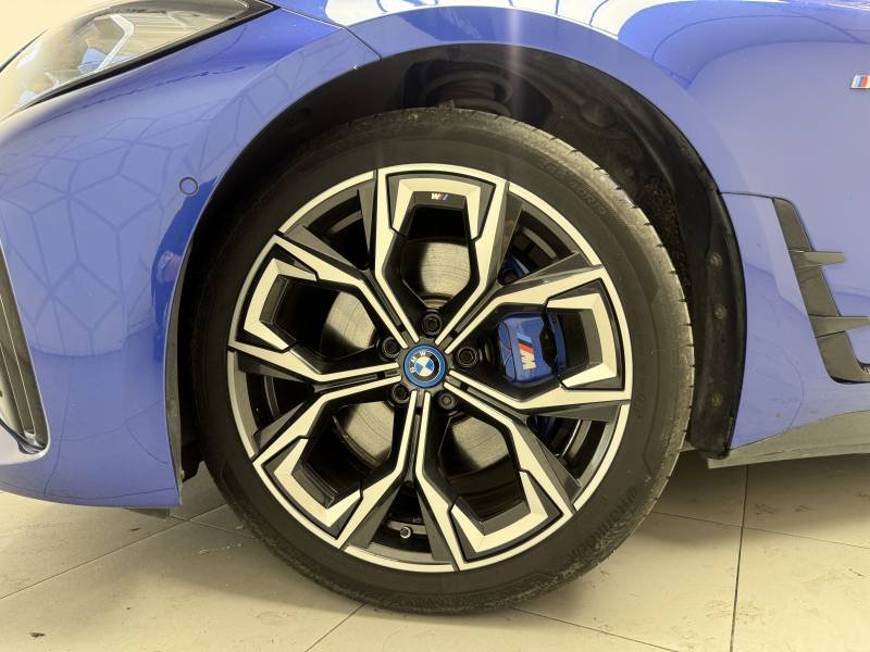 BMW i4 - Photo 11