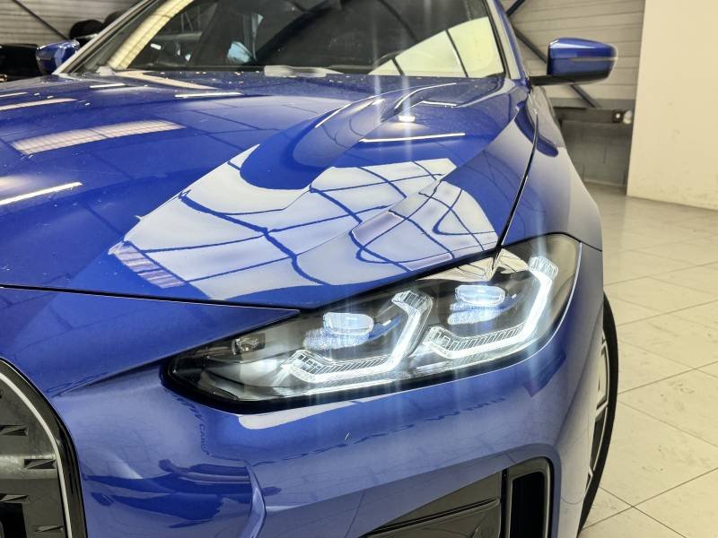 BMW i4 - Photo 18