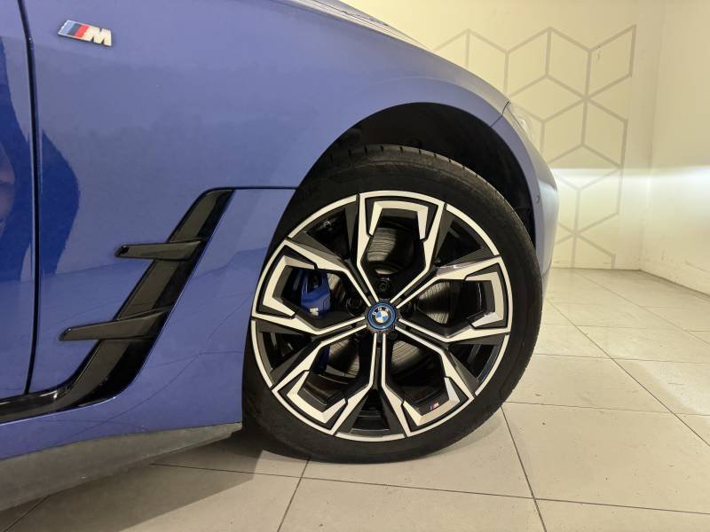 BMW i4 - Photo 8