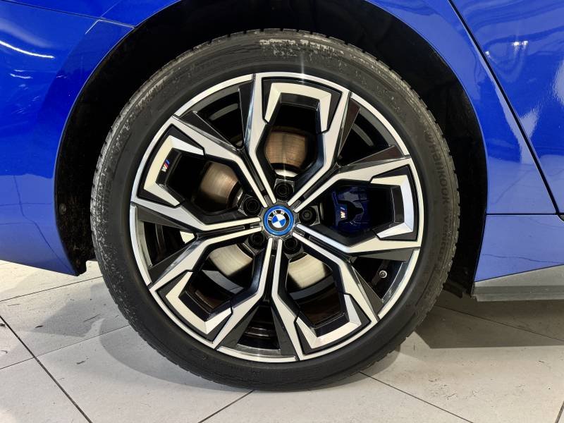 BMW i4 - Photo 10