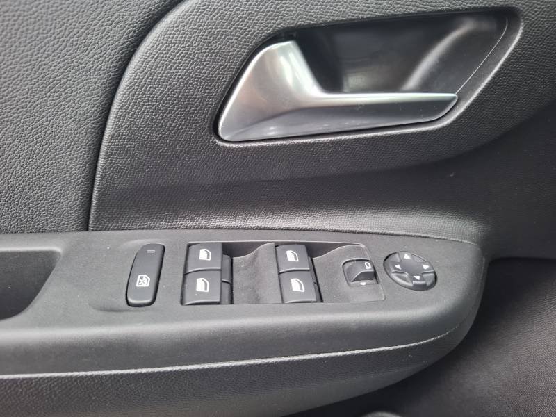 Opel Corsa - Photo 21