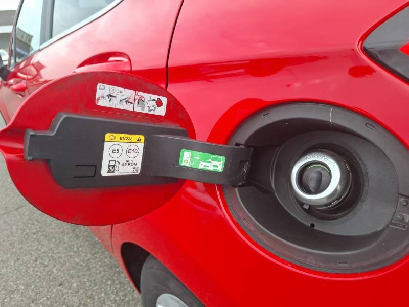 Ford Fiesta - Photo 12