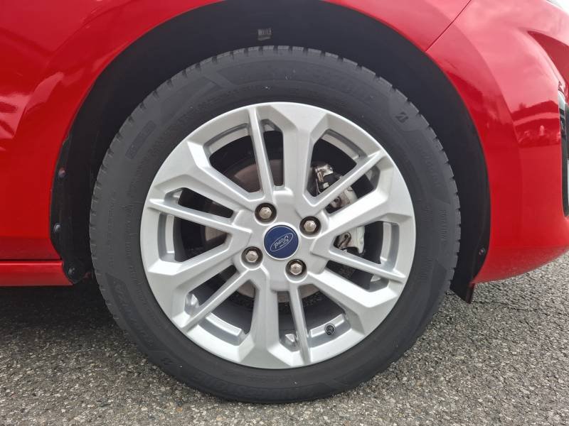 Ford Fiesta - Photo 15