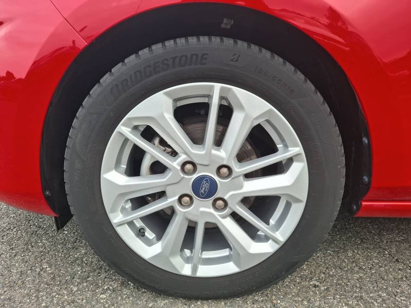 Ford Fiesta - Photo 10