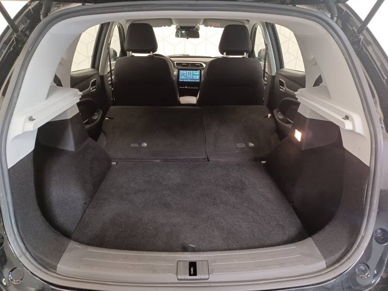 MG ZS - Photo 16