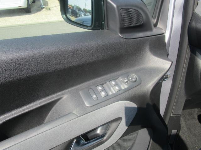Peugeot Rifter - Photo 13