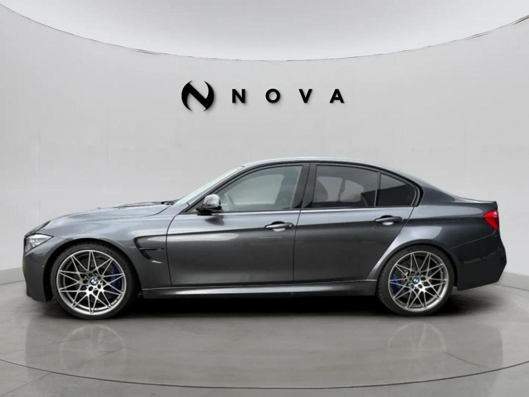 BMW M3 - Photo 2