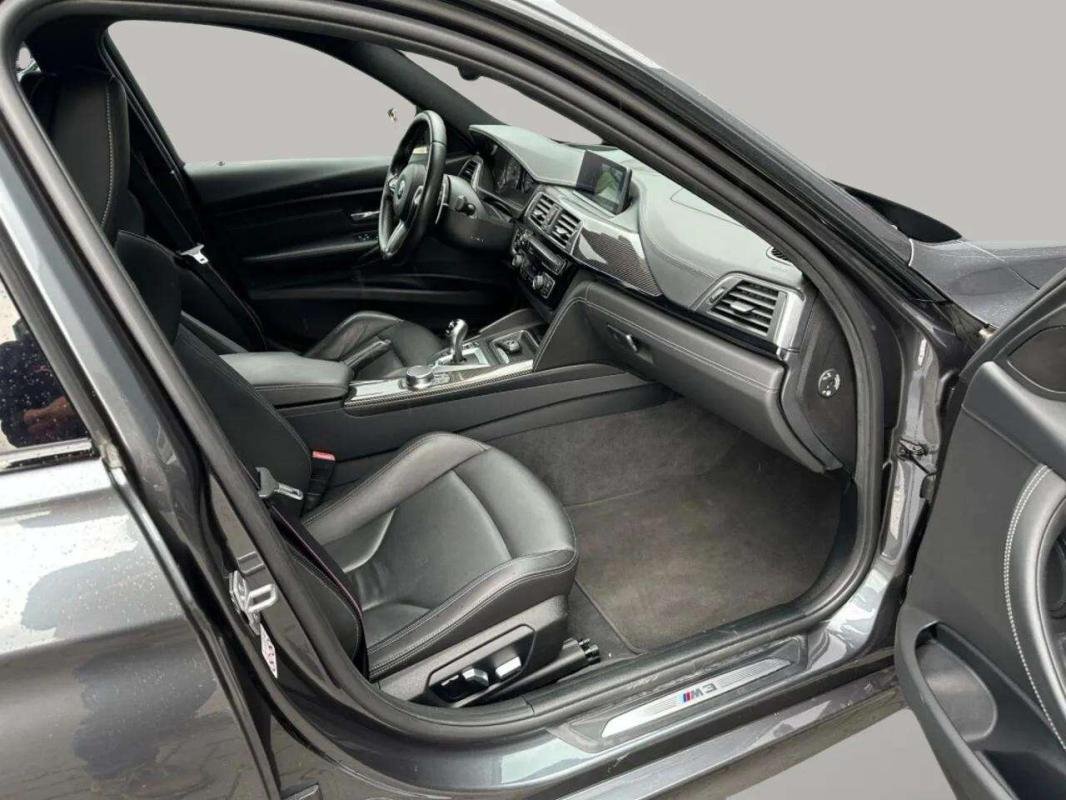 BMW M3 - Photo 8