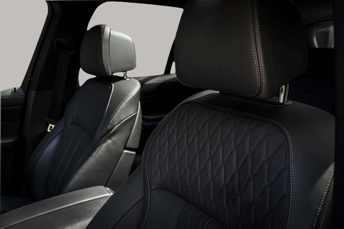 BMW X5 - Photo 11