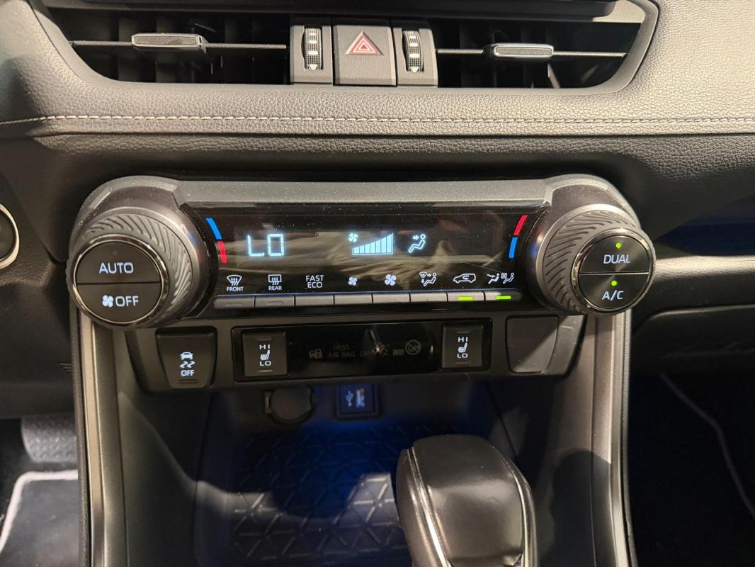 Toyota RAV4 - Photo 15