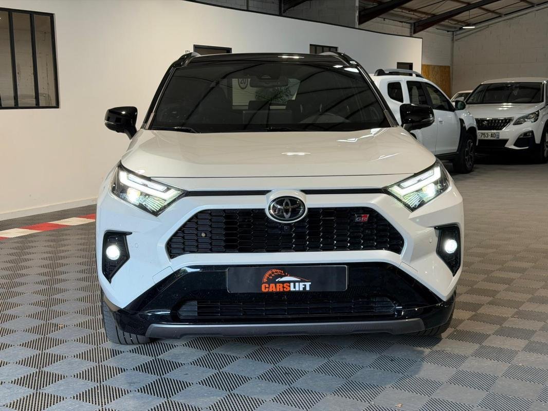 Toyota RAV4 - Photo 2