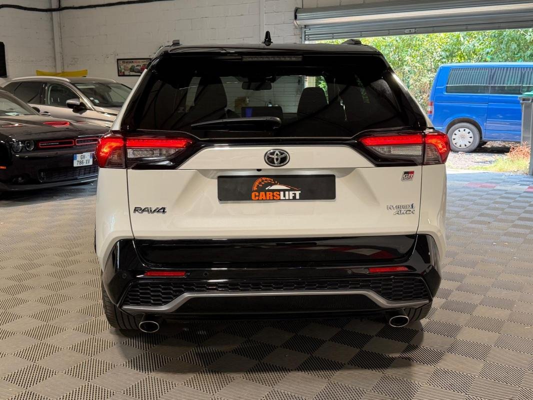 Toyota RAV4 - Photo 5