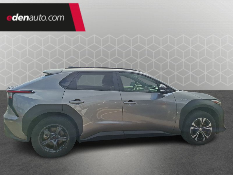 Toyota BZ4X - Photo 6