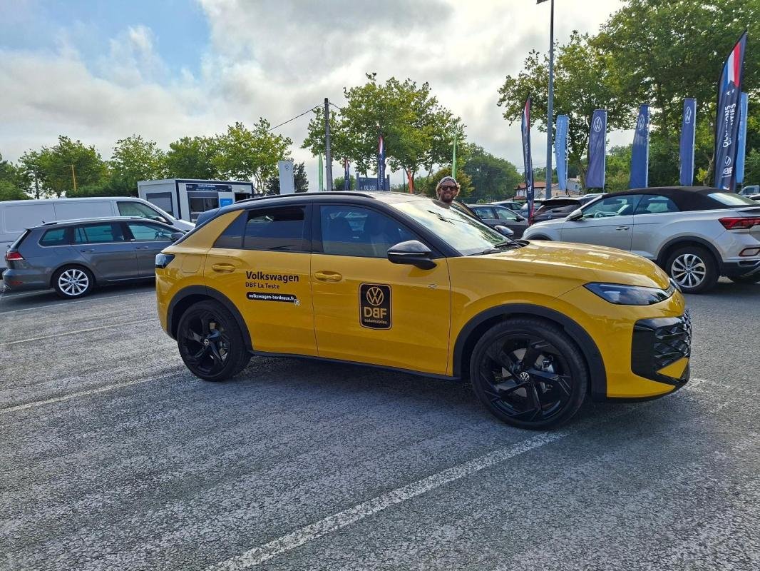 Volkswagen T-Roc - Photo 2