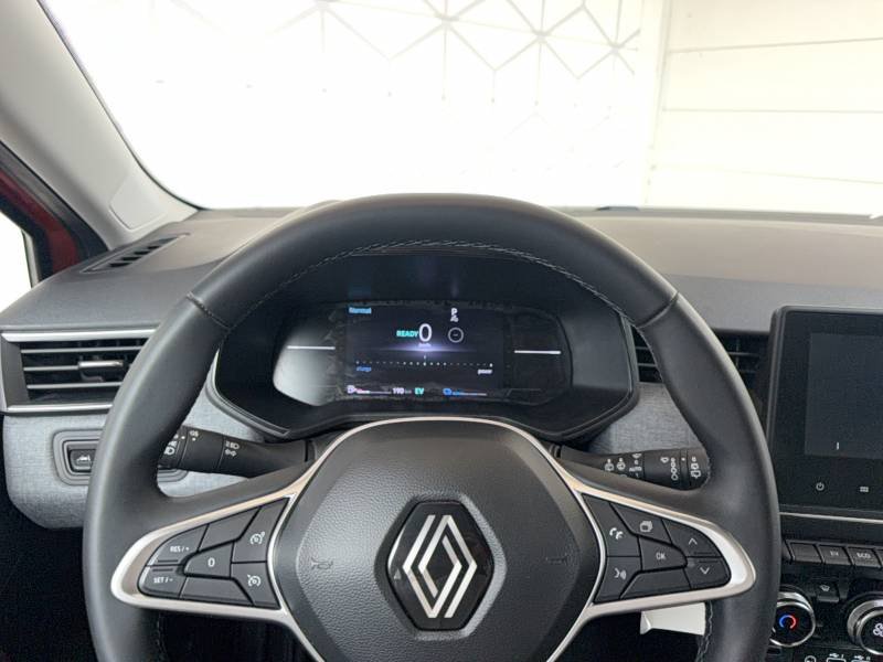Renault Clio - Photo 24
