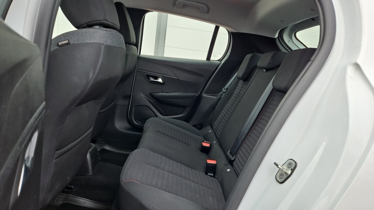 Peugeot 208 - Photo 11