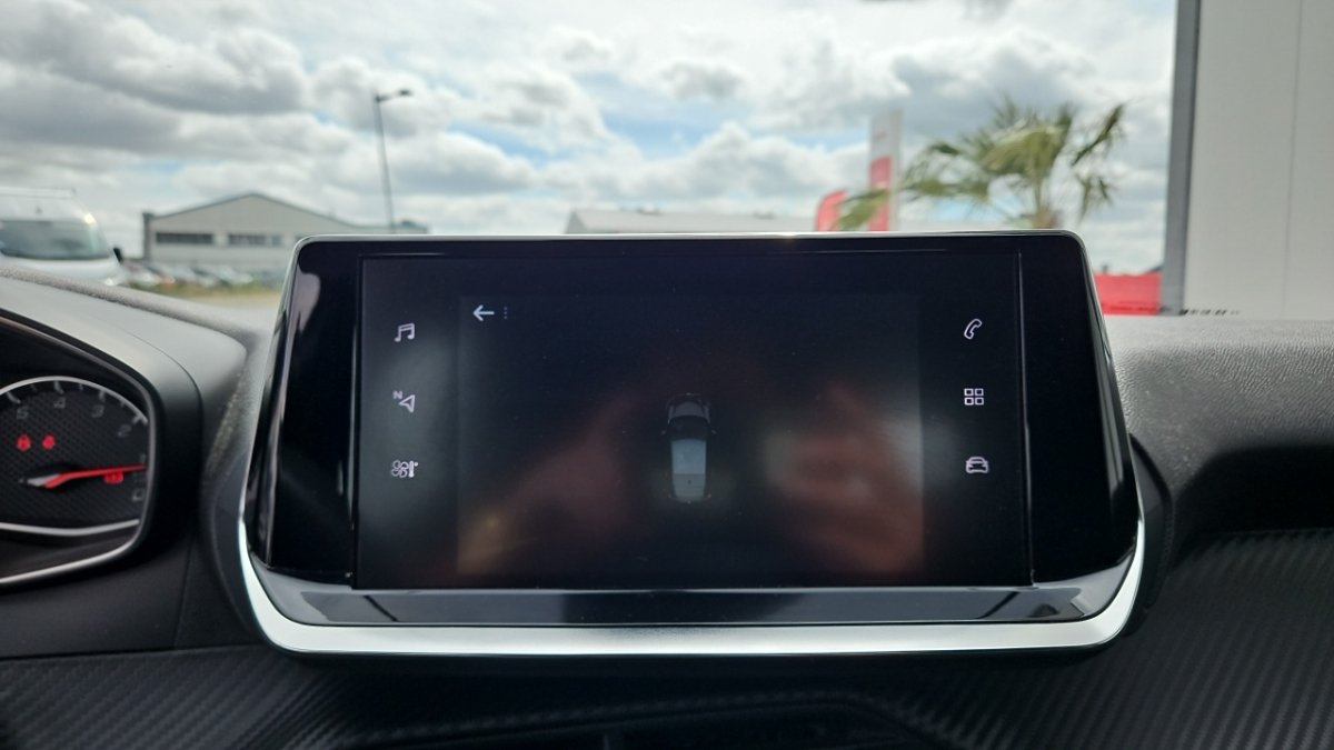 Peugeot 208 - Photo 17