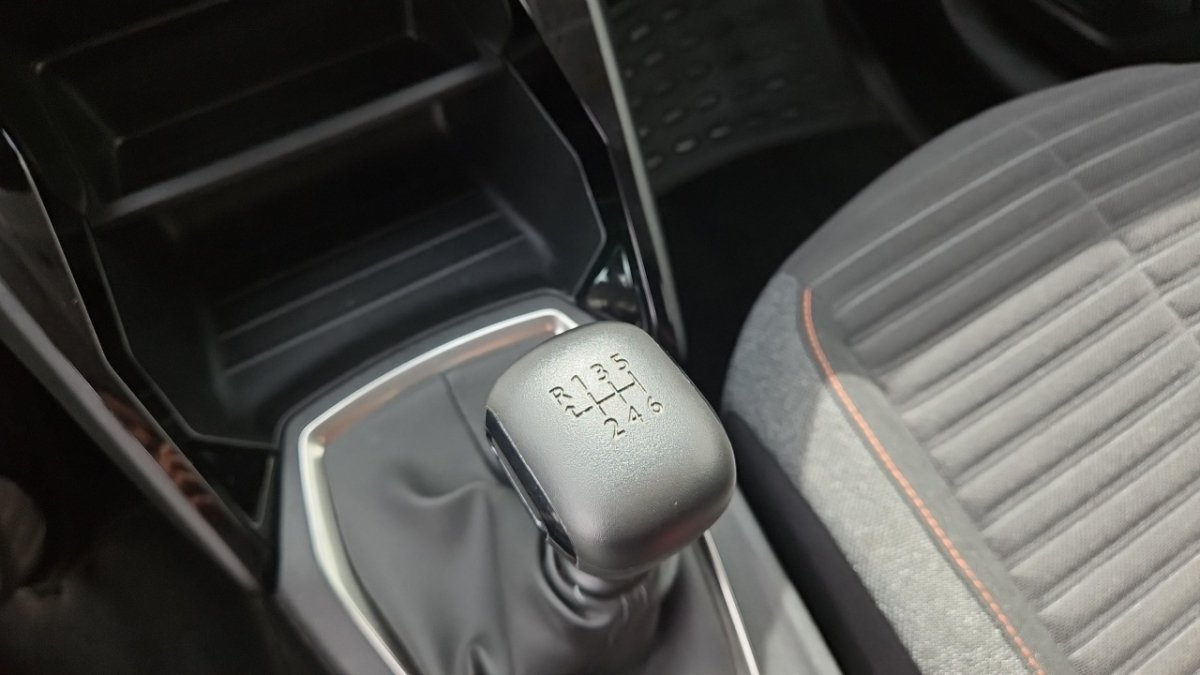 Peugeot 208 - Photo 29