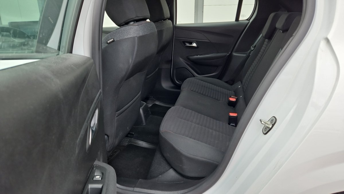 Peugeot 208 - Photo 10