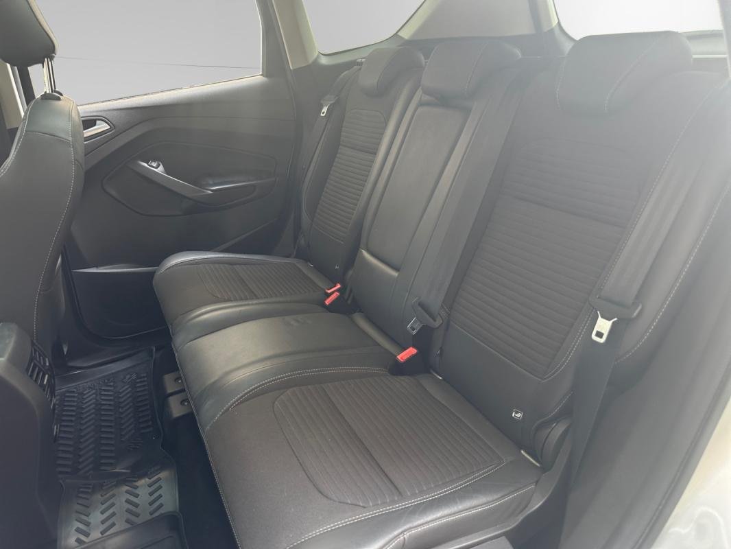 Ford Kuga - Photo 16
