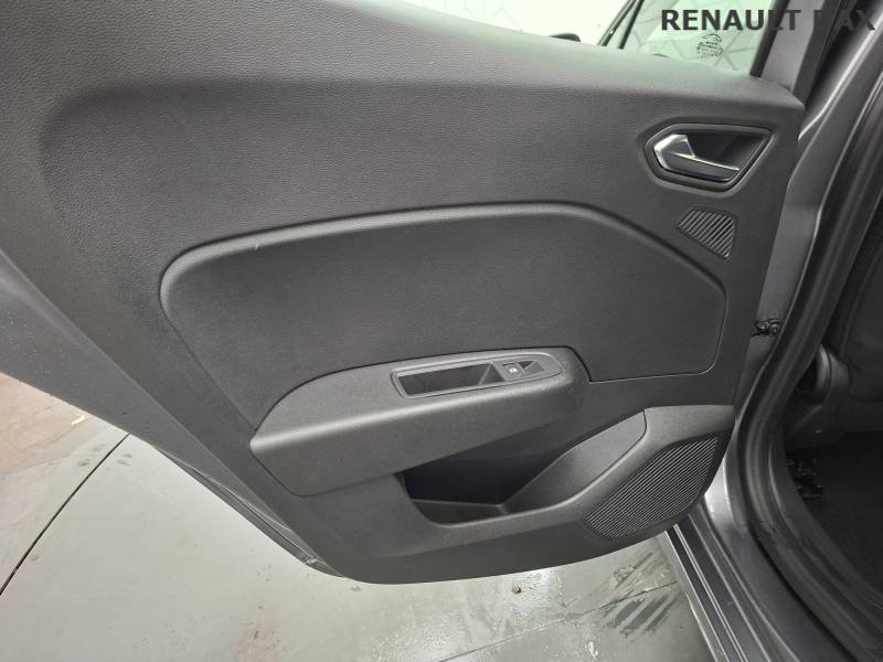 Renault Clio - Photo 24