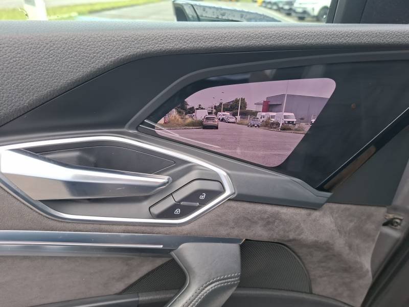 Audi e-tron - Photo 24