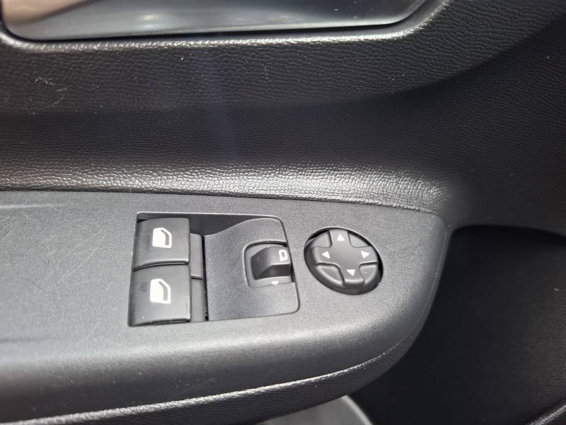 Opel Corsa - Photo 24