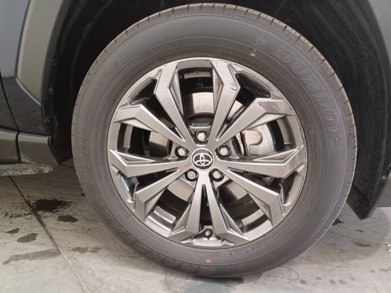 Toyota RAV4 - Photo 9