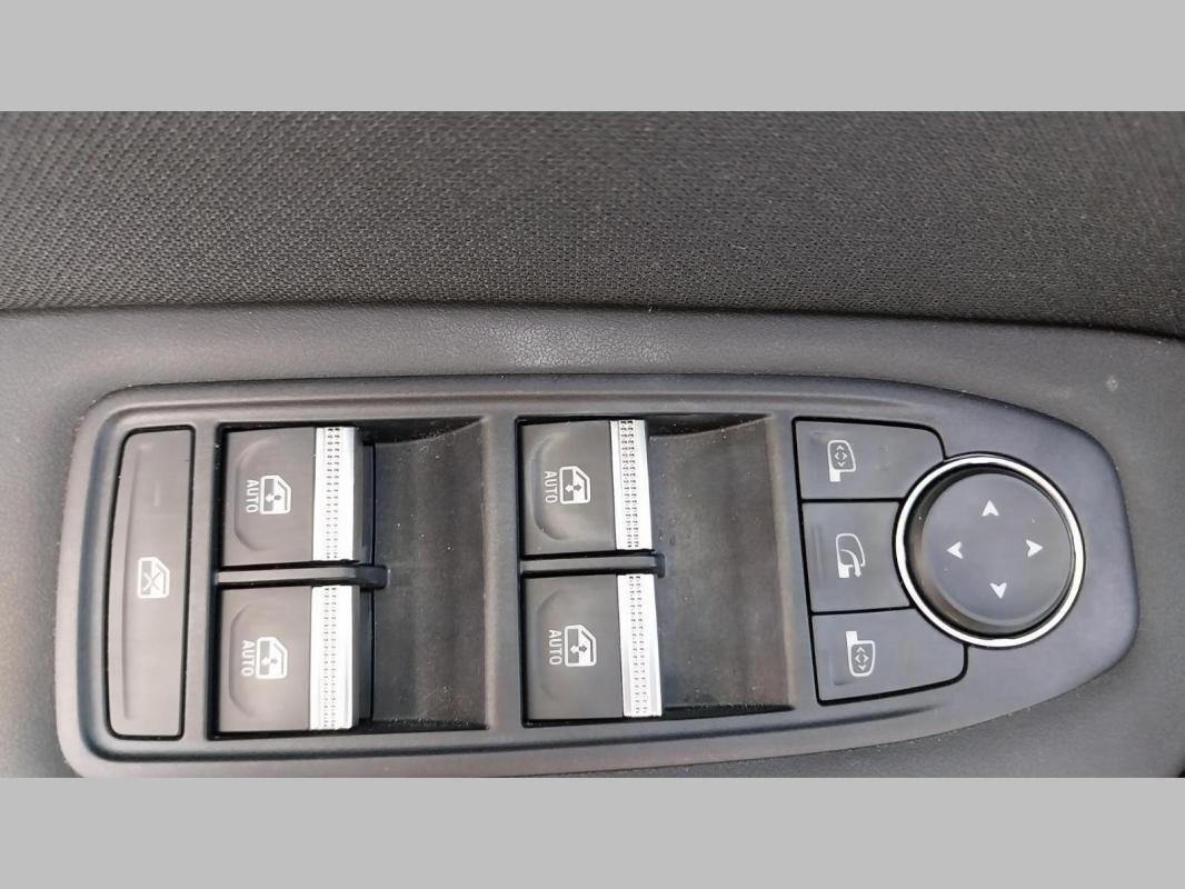 Renault Captur - Photo 16