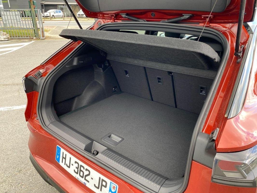 Volkswagen T-Roc - Photo 32
