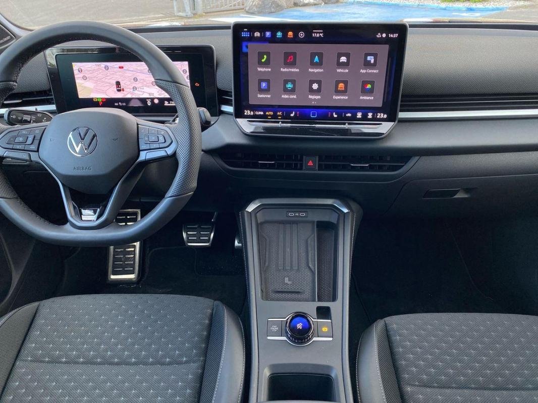 Volkswagen T-Roc - Photo 10