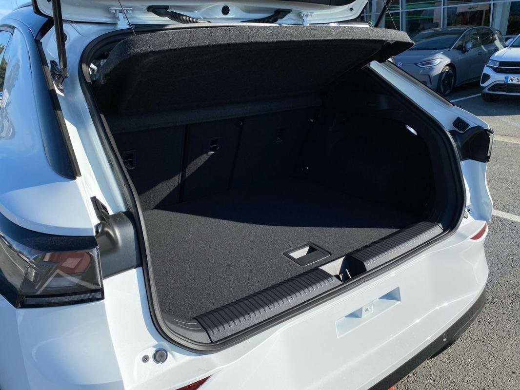 Volkswagen T-Roc - Photo 32