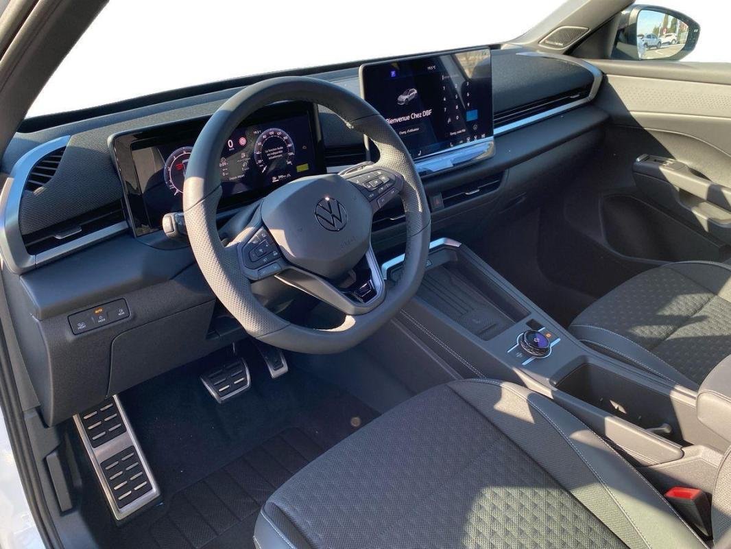 Volkswagen T-Roc - Photo 9