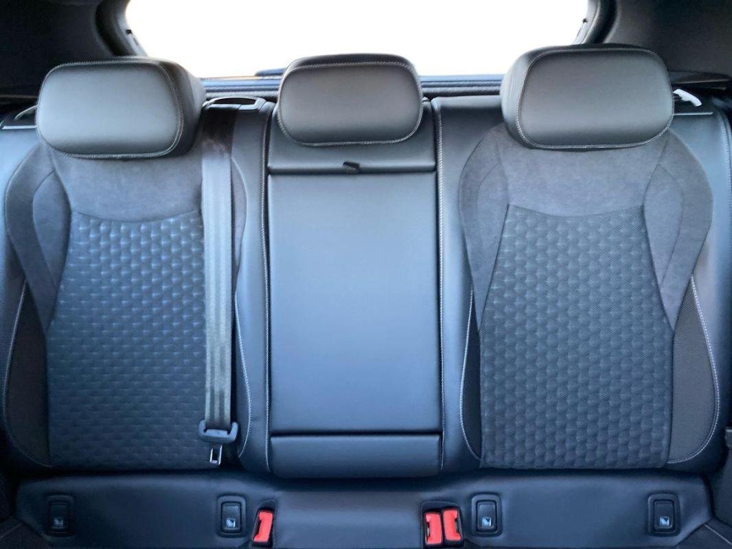Volkswagen T-Roc - Photo 23