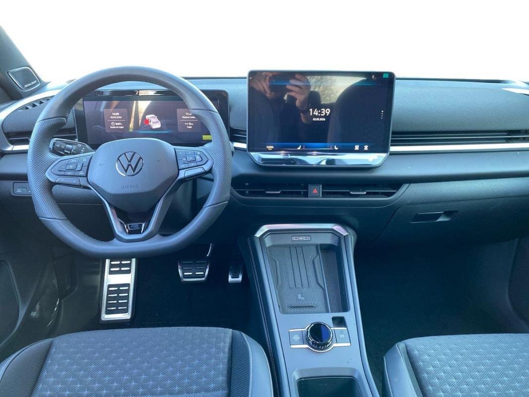 Volkswagen T-Roc - Photo 8