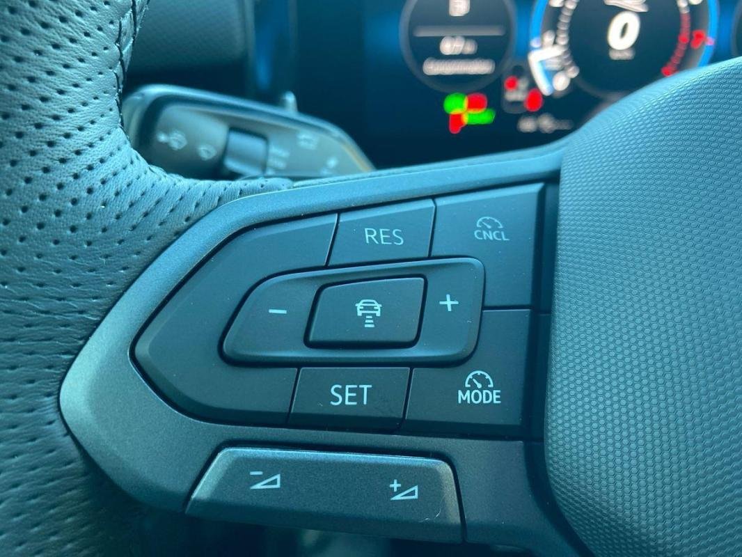 Volkswagen T-Roc - Photo 22