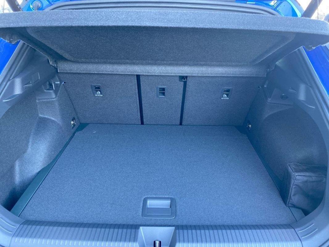 Volkswagen T-Roc - Photo 32