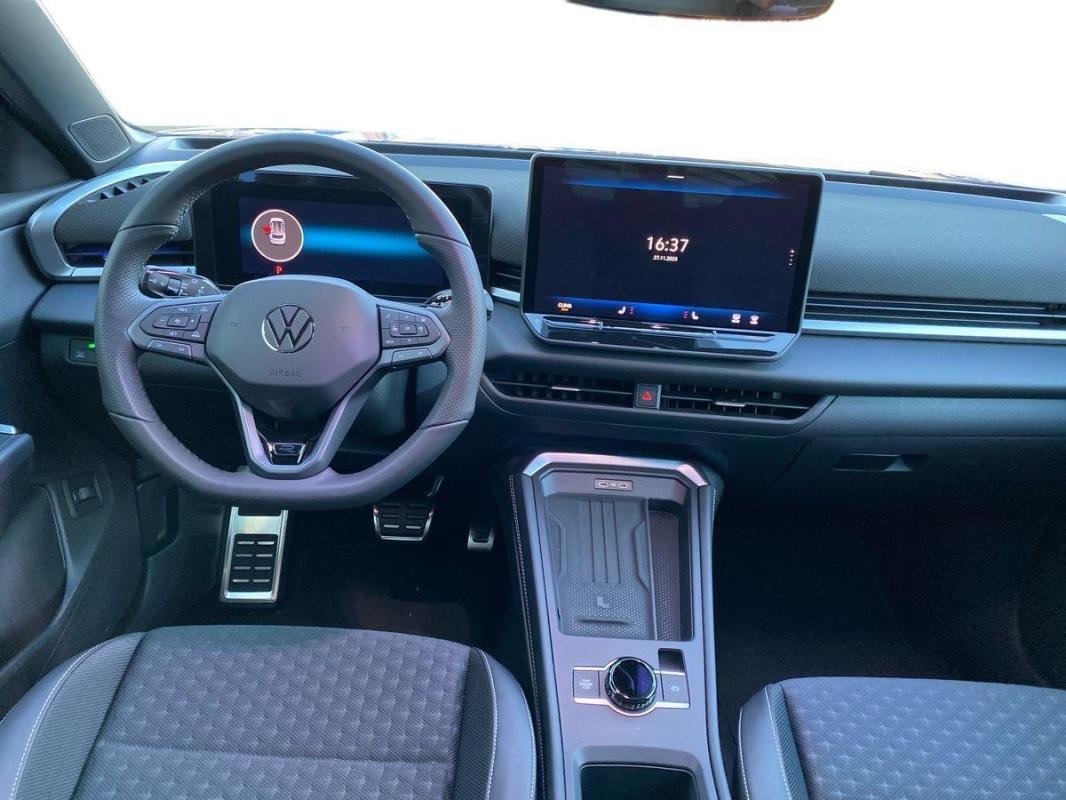 Volkswagen T-Roc - Photo 9