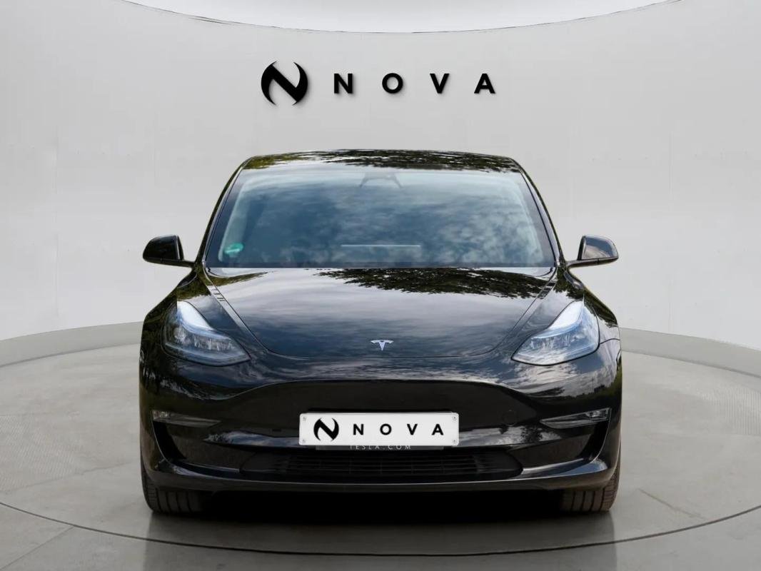 Tesla Model 3 - Photo 6