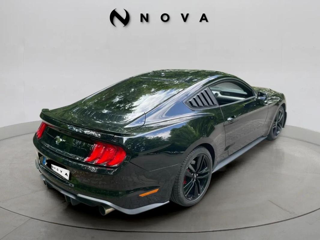 Ford Mustang - Photo 4