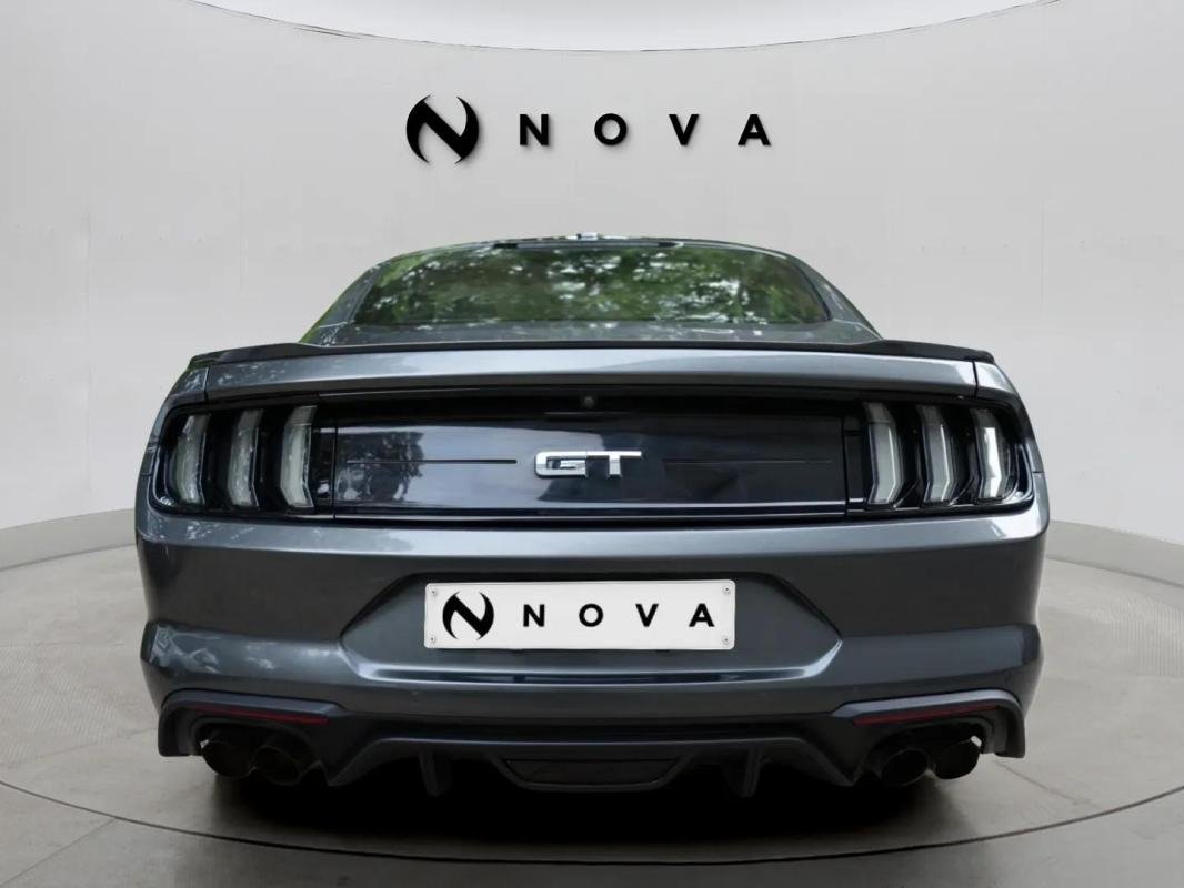 Ford Mustang - Photo 3