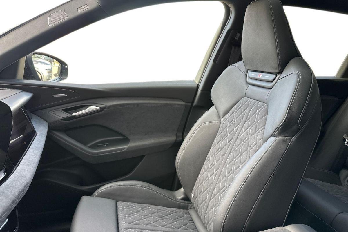 Audi q6 e-tron - Photo 26