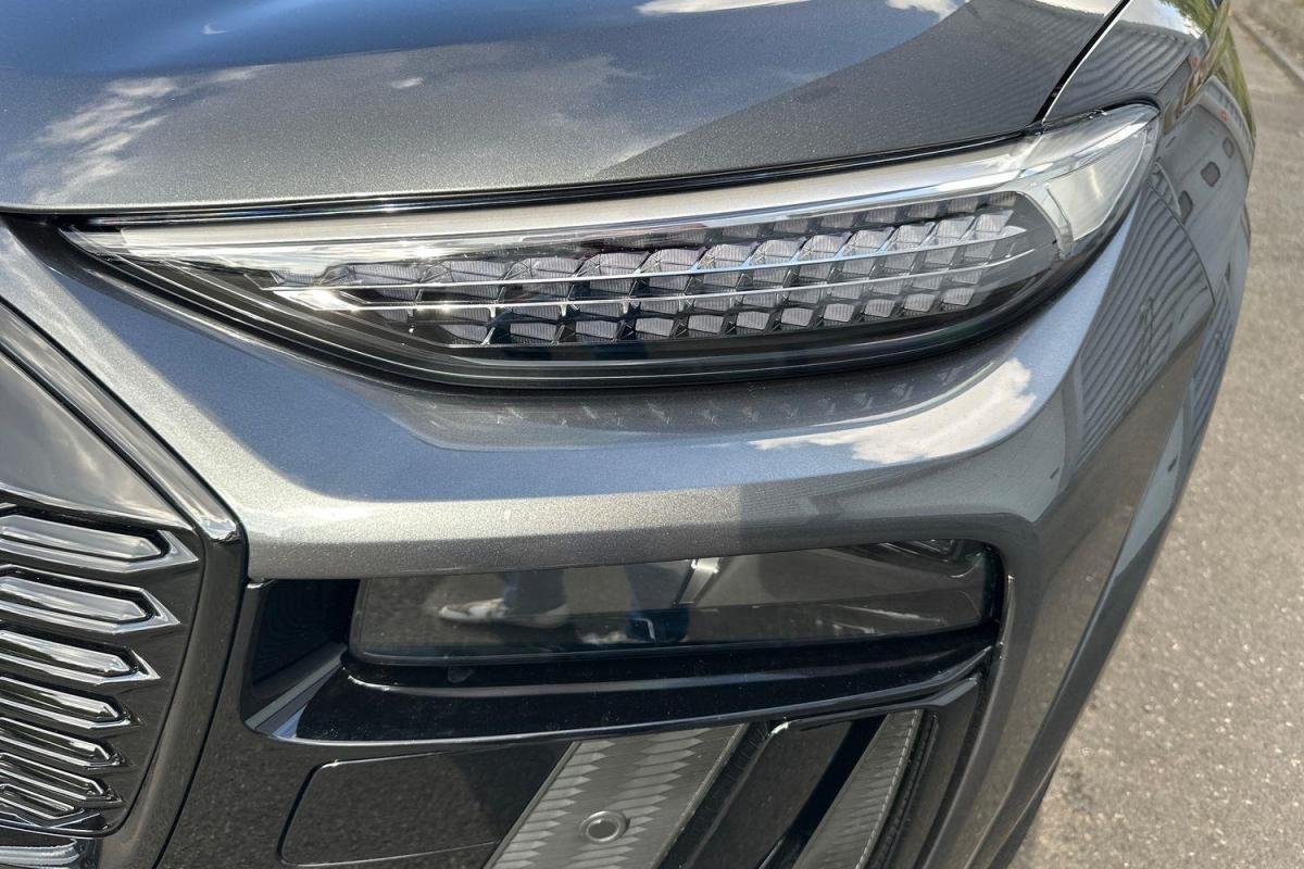 Audi q6 e-tron - Photo 9