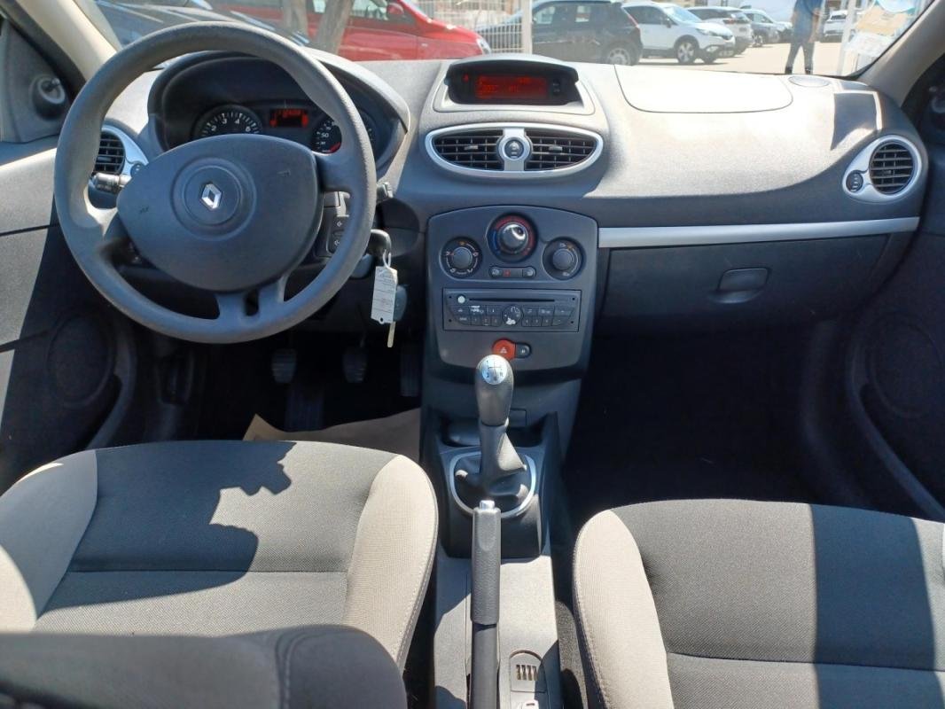 Renault Clio - Photo 12