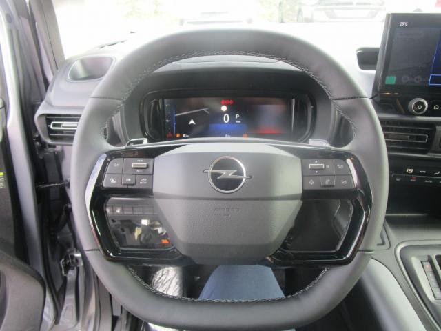 Opel Combo - Photo 15